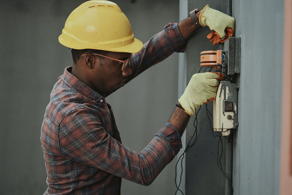 licensed electrician Toronto